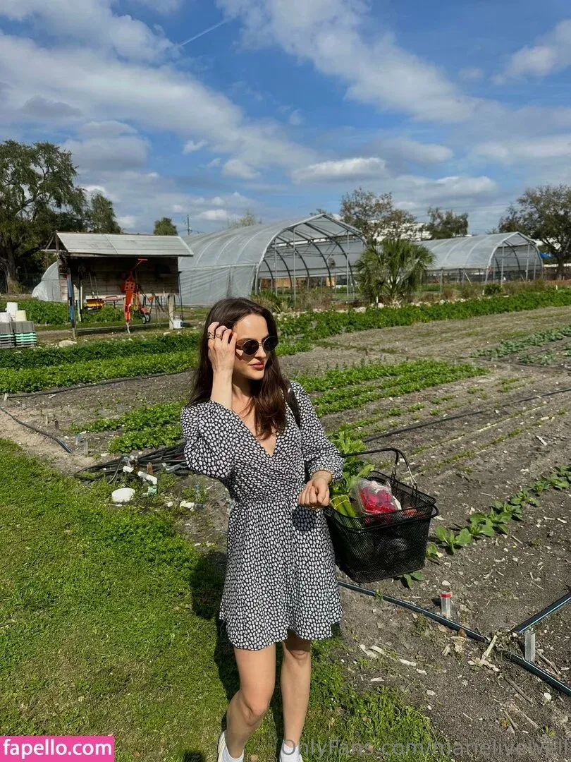 marielivewell / marillewellyn Onlyfans Photo Gallery 