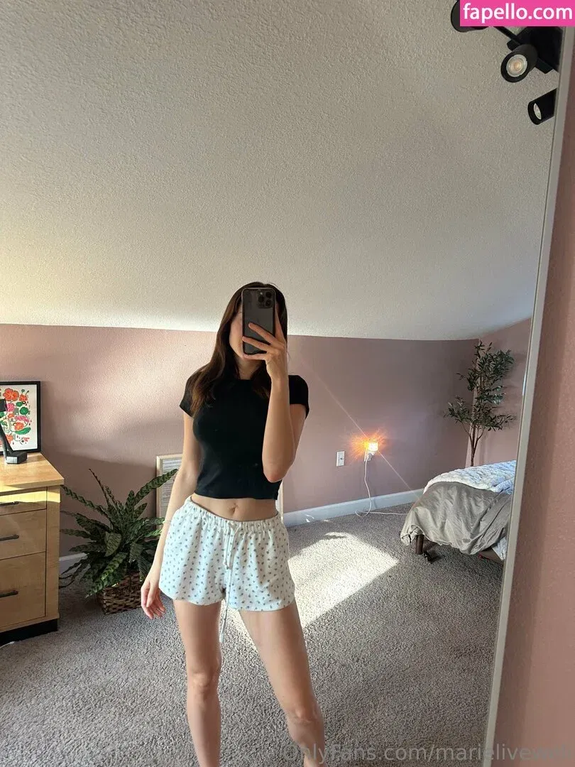 marielivewell / marillewellyn Onlyfans Photo Gallery 