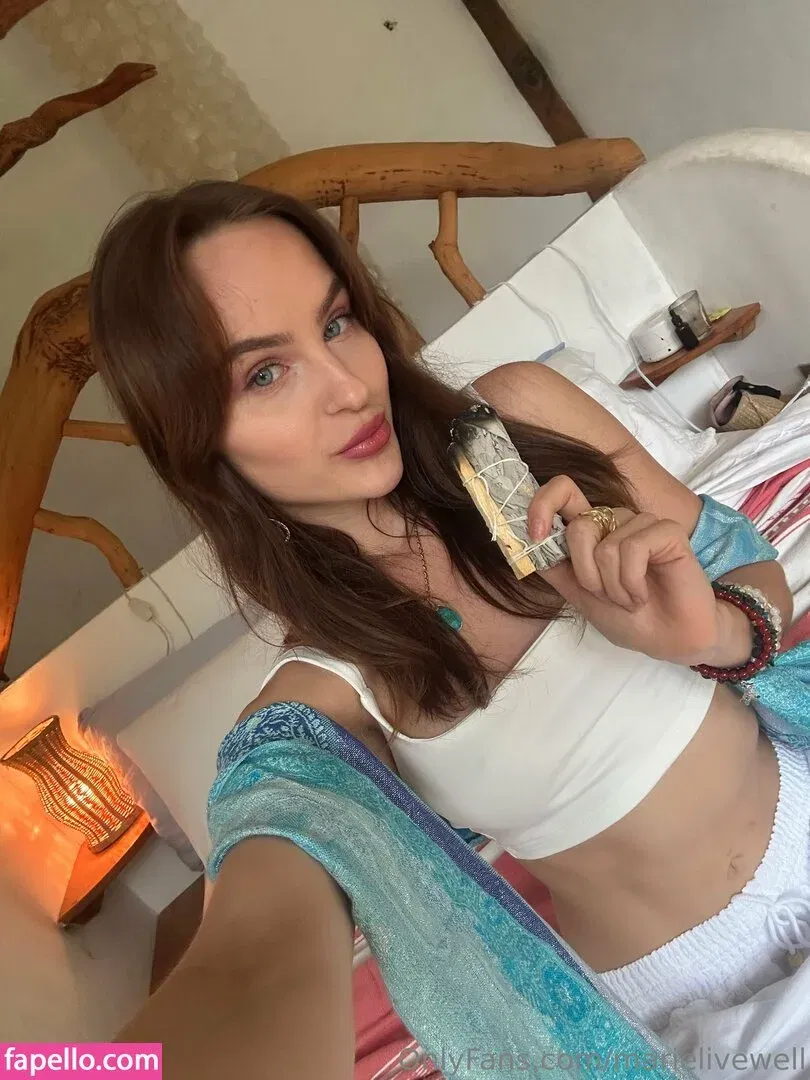 marielivewell / marillewellyn Onlyfans Photo Gallery 