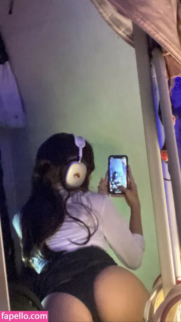 baddieb00s / badibooo / chudibooo Onlyfans Photo Gallery 