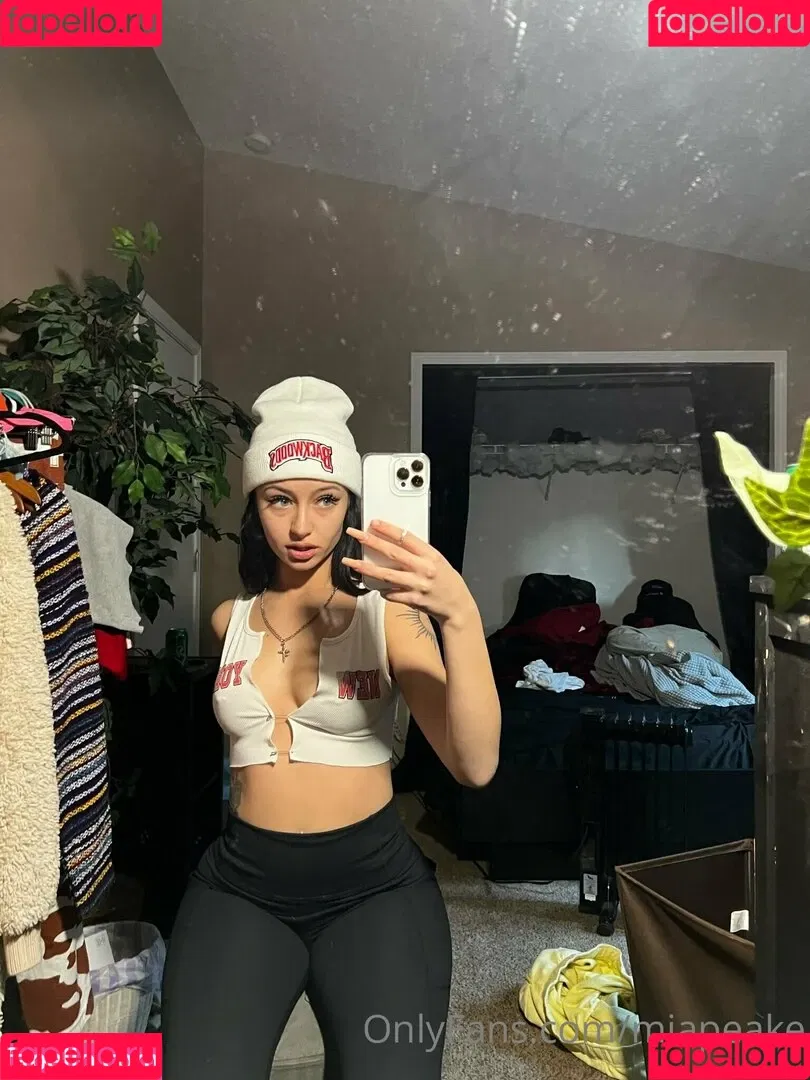 mia.angelina / sincerely_nymphie Onlyfans Photo Gallery 