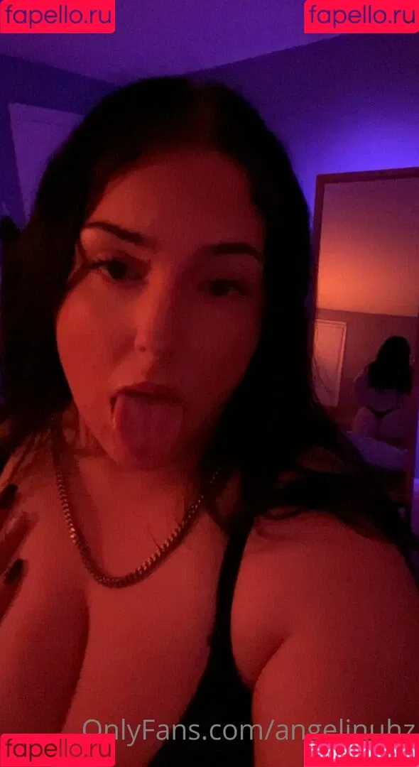 Angelinuhz / iloveangelinas Onlyfans Photo Gallery 