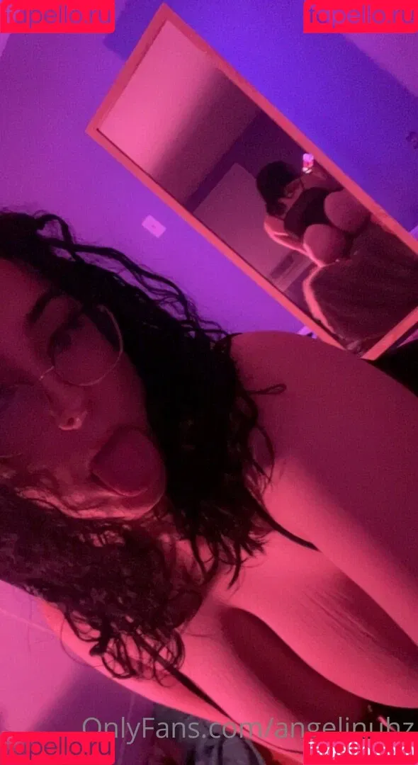 Angelinuhz / iloveangelinas Onlyfans Photo Gallery 