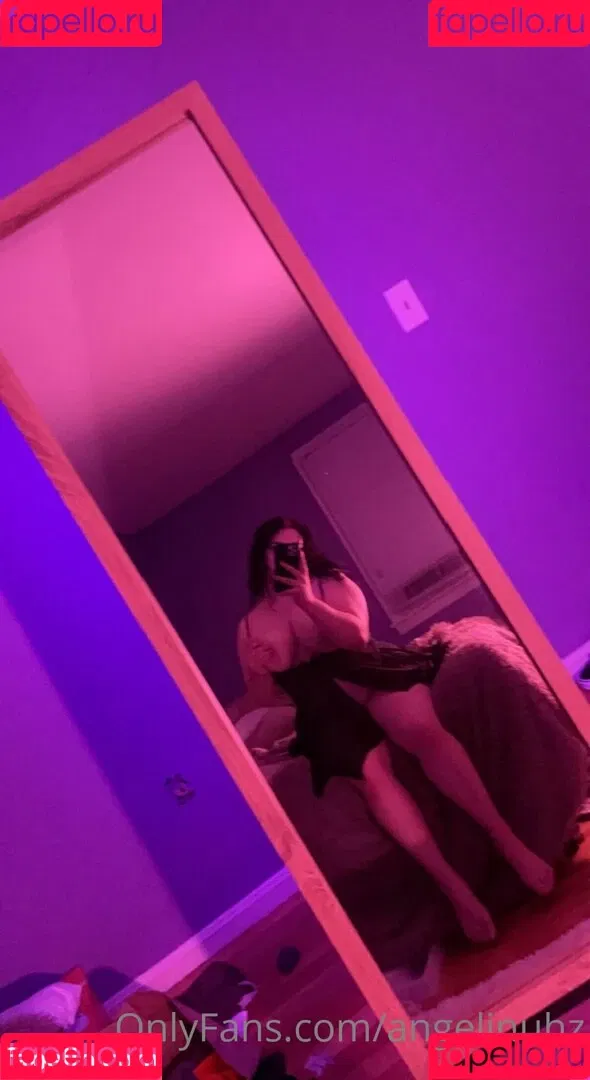 Angelinuhz / iloveangelinas Onlyfans Photo Gallery 