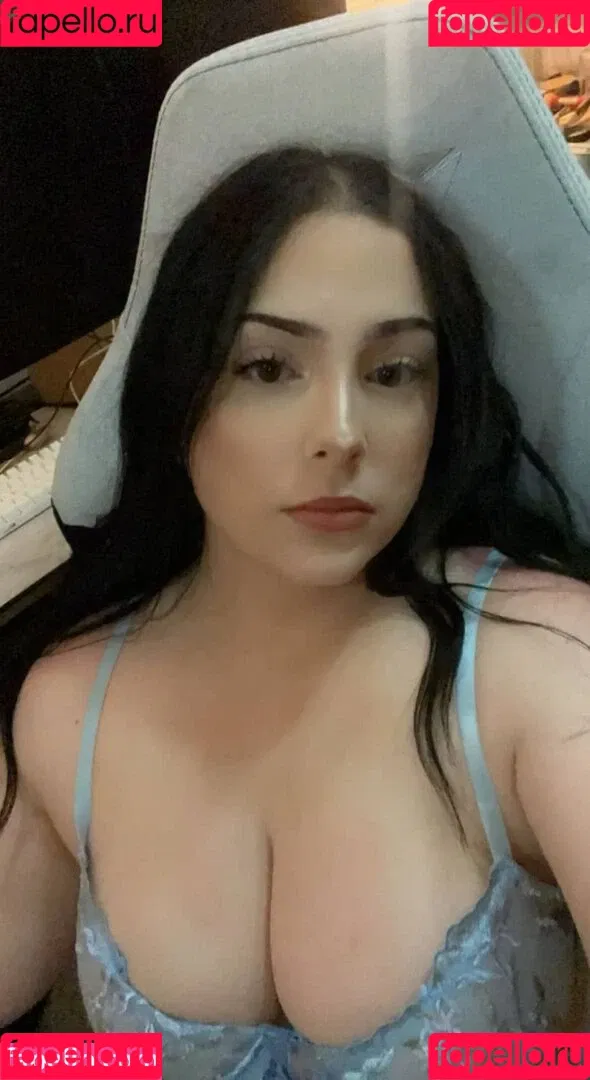 Angelinuhz / iloveangelinas Onlyfans Photo Gallery 