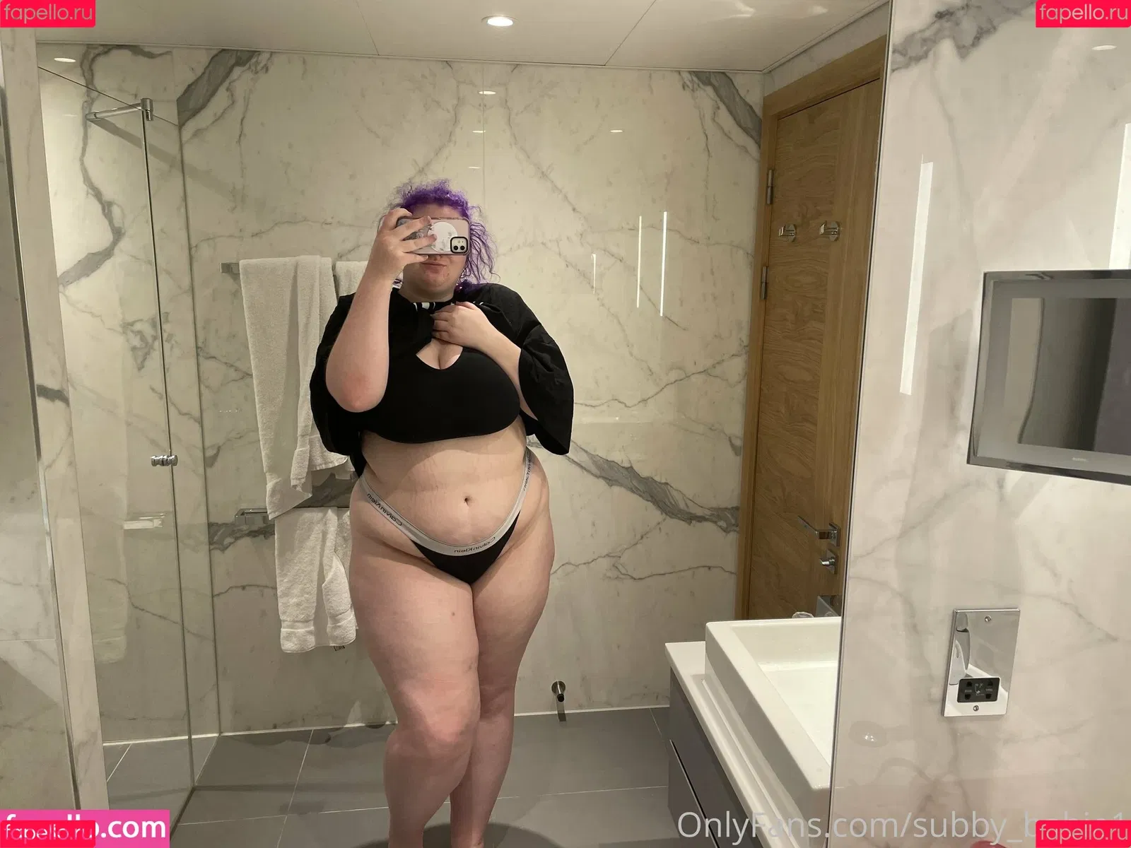 phoebetheunistudent / unironicfeminism Onlyfans Photo Gallery 