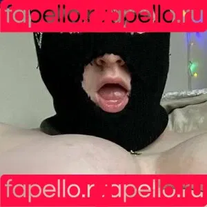 phoebetheunistudent / unironicfeminism Onlyfans Photo Gallery 