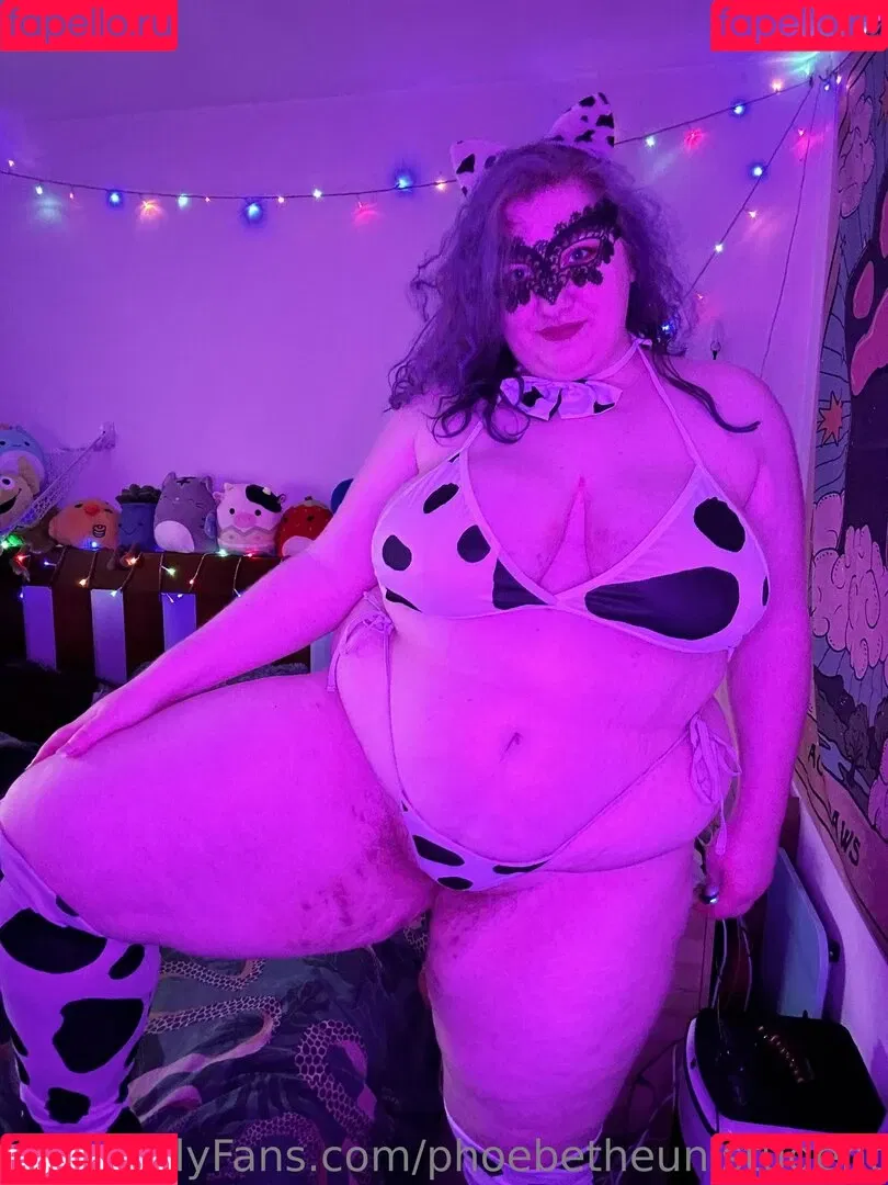 phoebetheunistudent / unironicfeminism Onlyfans Photo Gallery 