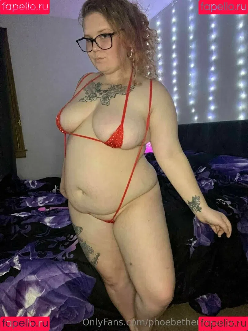 phoebetheunistudent / unironicfeminism Onlyfans Photo Gallery 