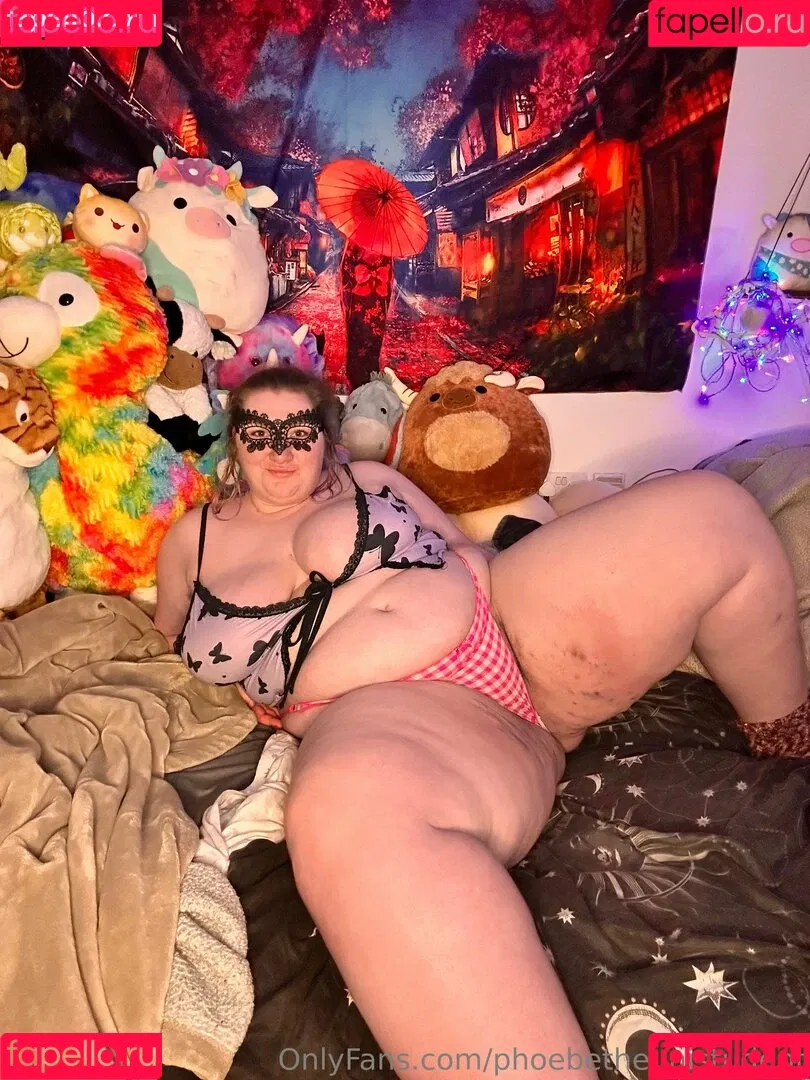 phoebetheunistudent / unironicfeminism Onlyfans Photo Gallery 