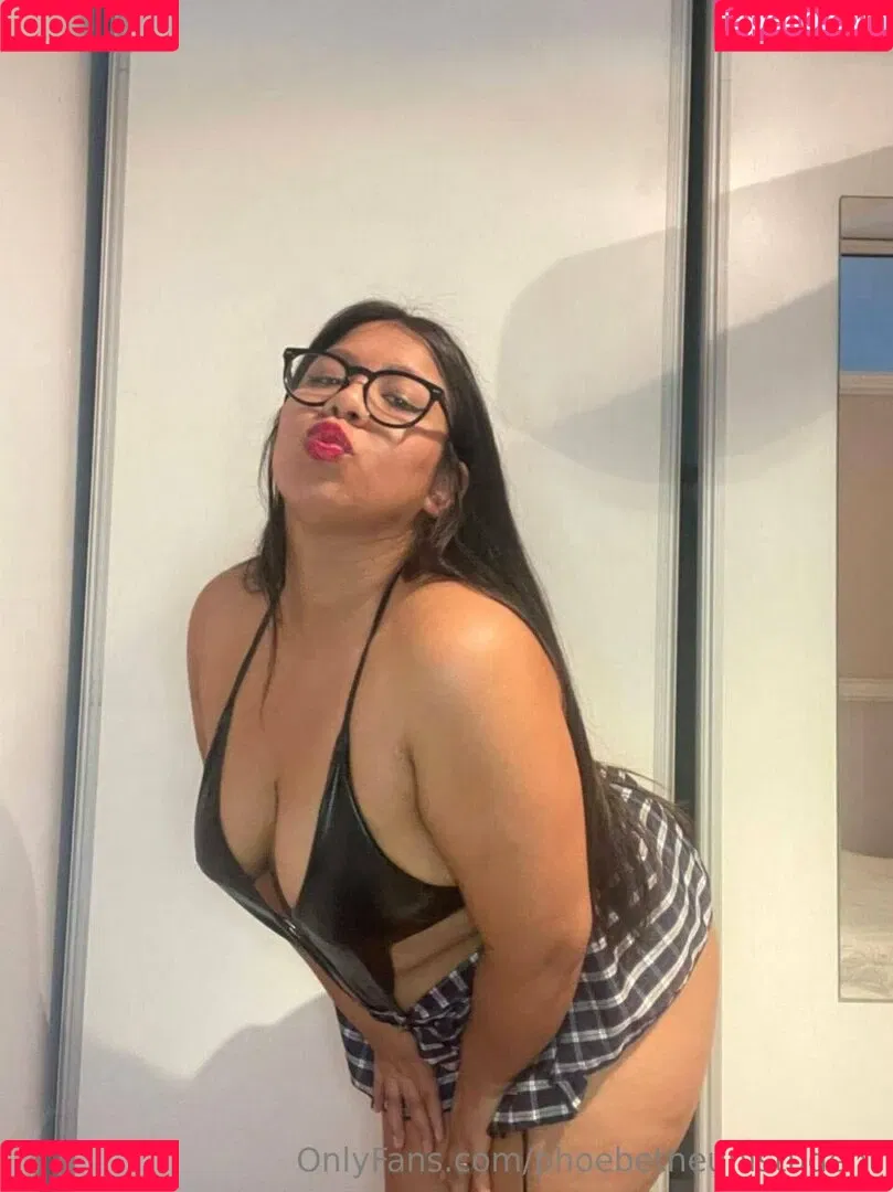 phoebetheunistudent / unironicfeminism Onlyfans Photo Gallery 