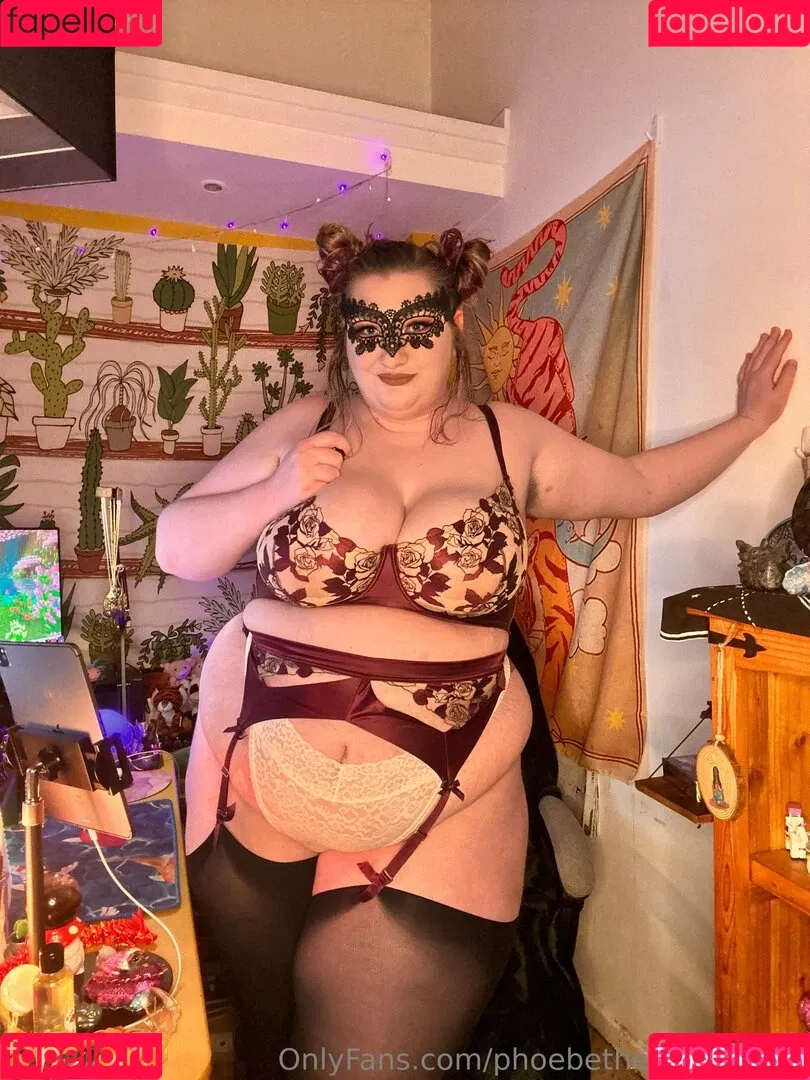 phoebetheunistudent / unironicfeminism Onlyfans Photo Gallery 