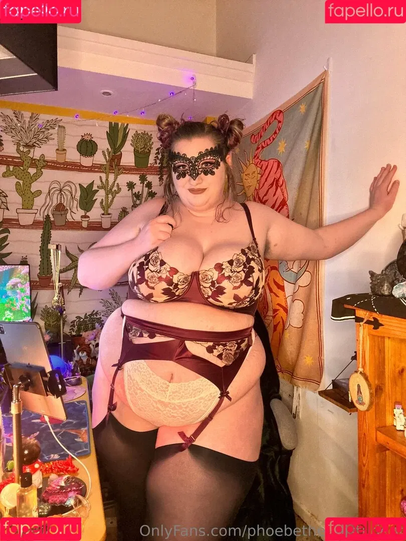 phoebetheunistudent / unironicfeminism Onlyfans Photo Gallery 