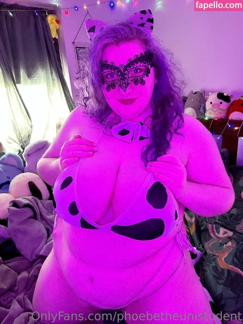 phoebetheunistudent / unironicfeminism Onlyfans Photo Gallery 