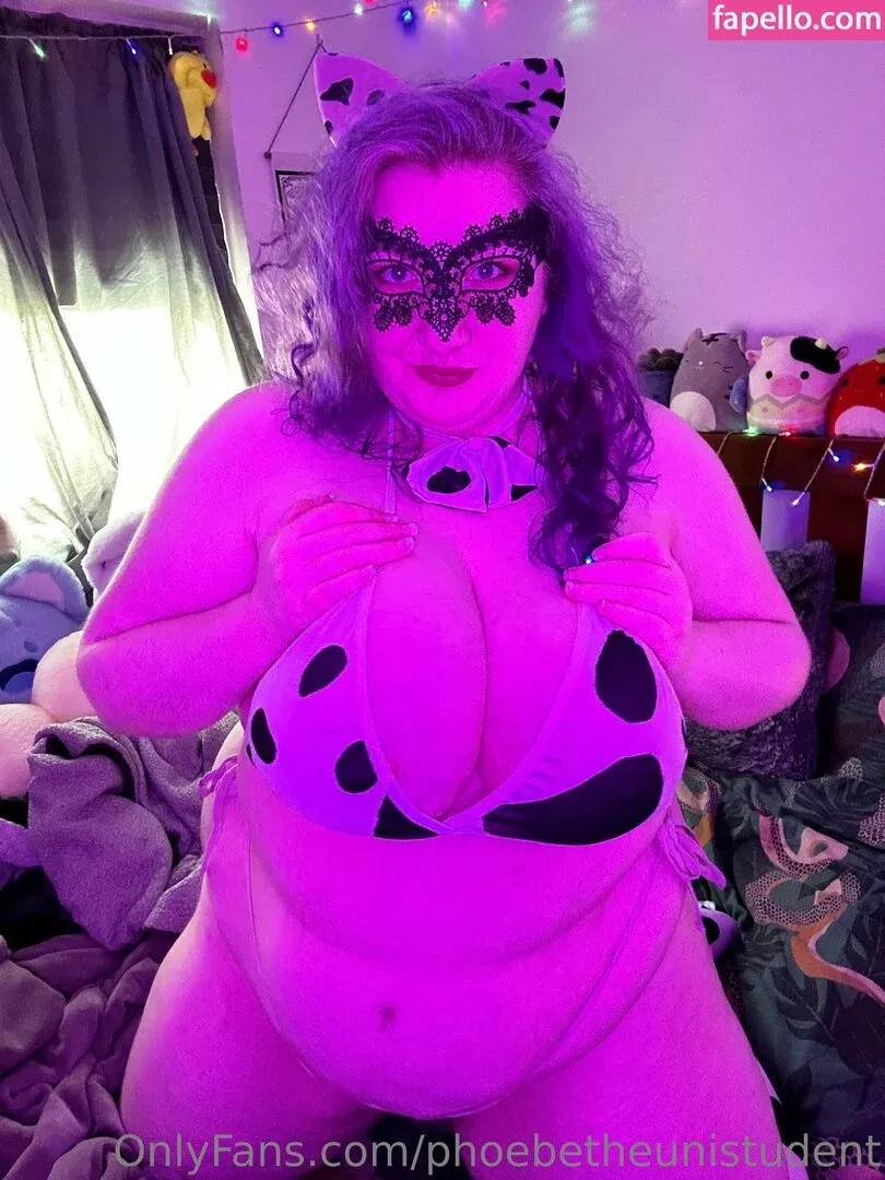 phoebetheunistudent / unironicfeminism Onlyfans Photo Gallery 