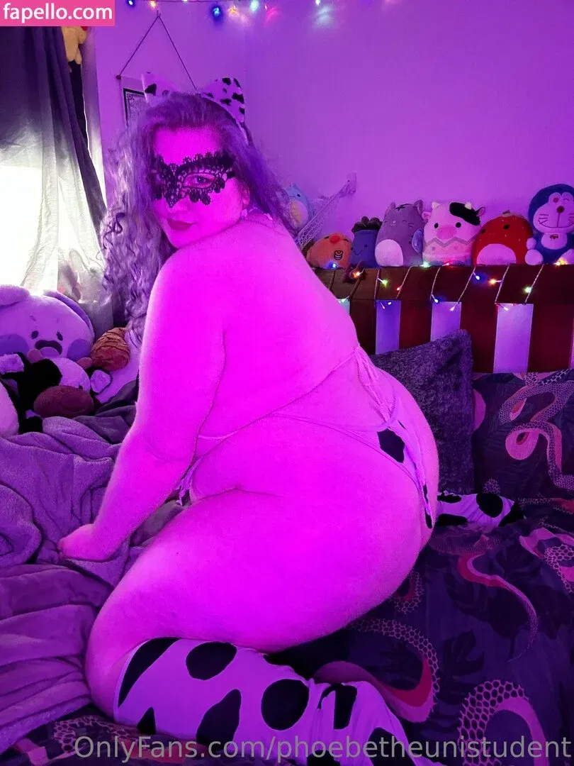 phoebetheunistudent / unironicfeminism Onlyfans Photo Gallery 