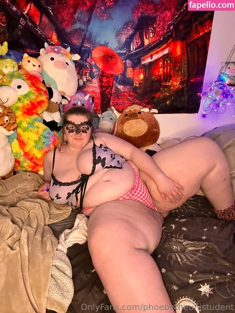 phoebetheunistudent / unironicfeminism Onlyfans Photo Gallery 