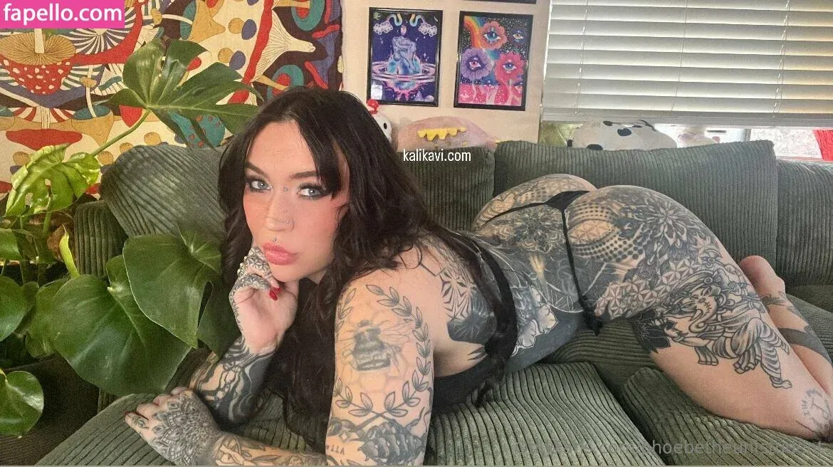 phoebetheunistudent / unironicfeminism Onlyfans Photo Gallery 
