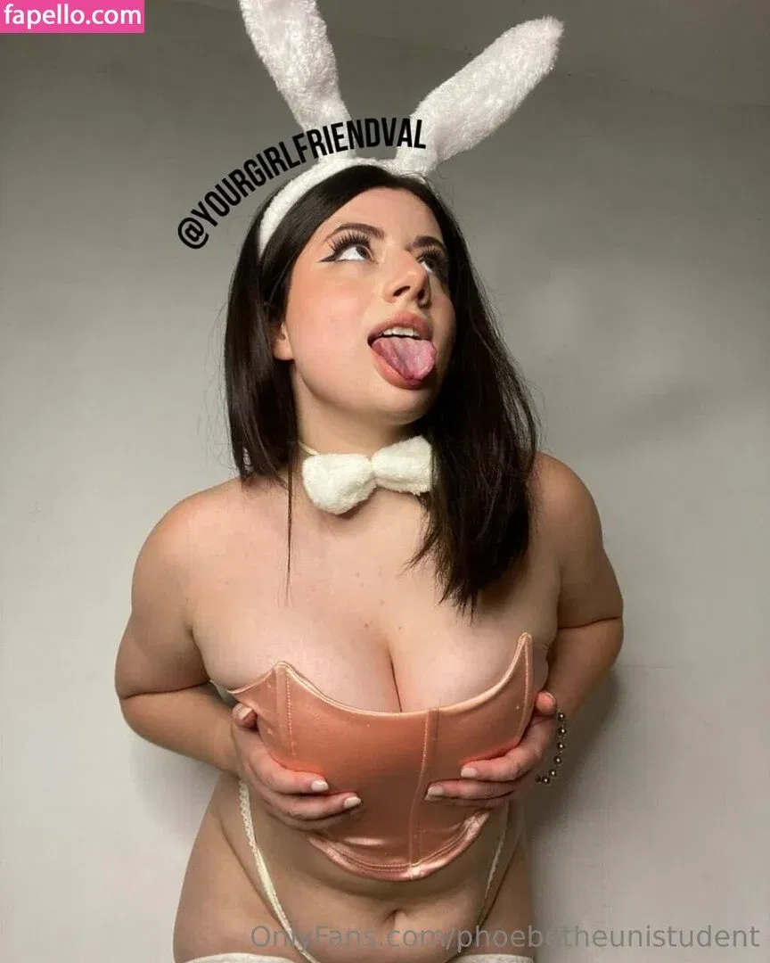 phoebetheunistudent / unironicfeminism Onlyfans Photo Gallery 