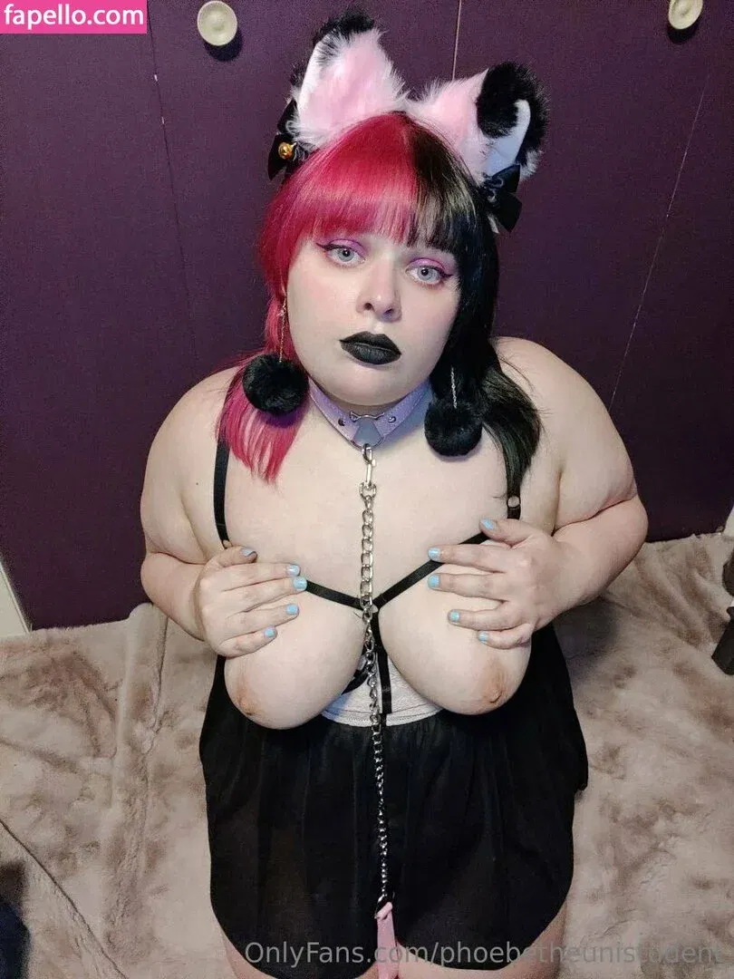 phoebetheunistudent / unironicfeminism Onlyfans Photo Gallery 
