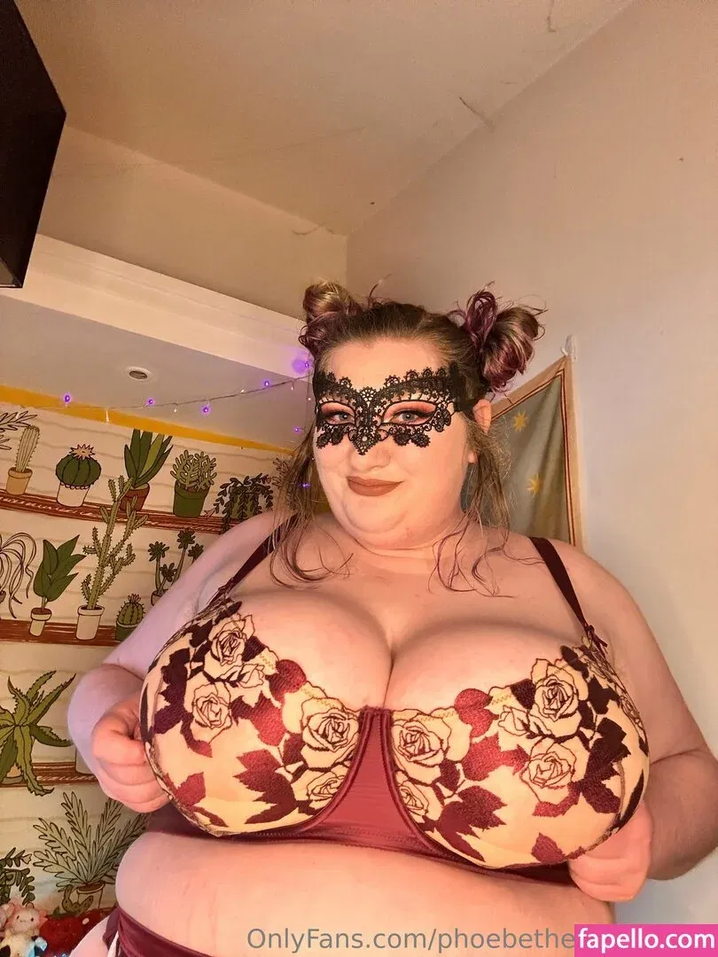 phoebetheunistudent / unironicfeminism Onlyfans Photo Gallery 