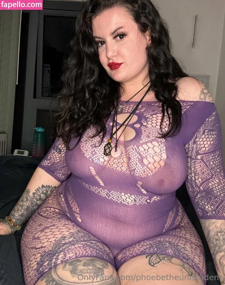 phoebetheunistudent / unironicfeminism Onlyfans Photo Gallery 