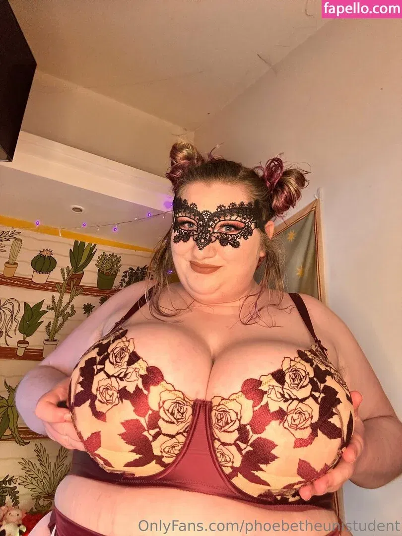 phoebetheunistudent / unironicfeminism Onlyfans Photo Gallery 