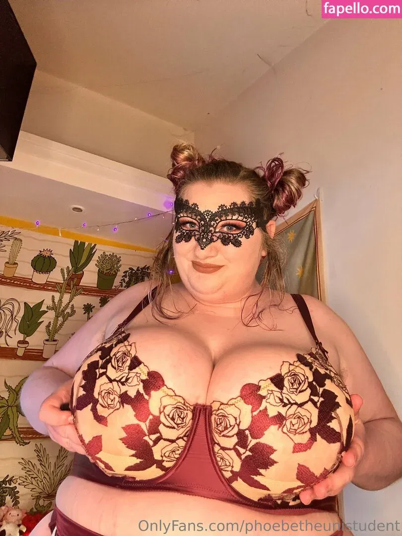 phoebetheunistudent / unironicfeminism Onlyfans Photo Gallery 