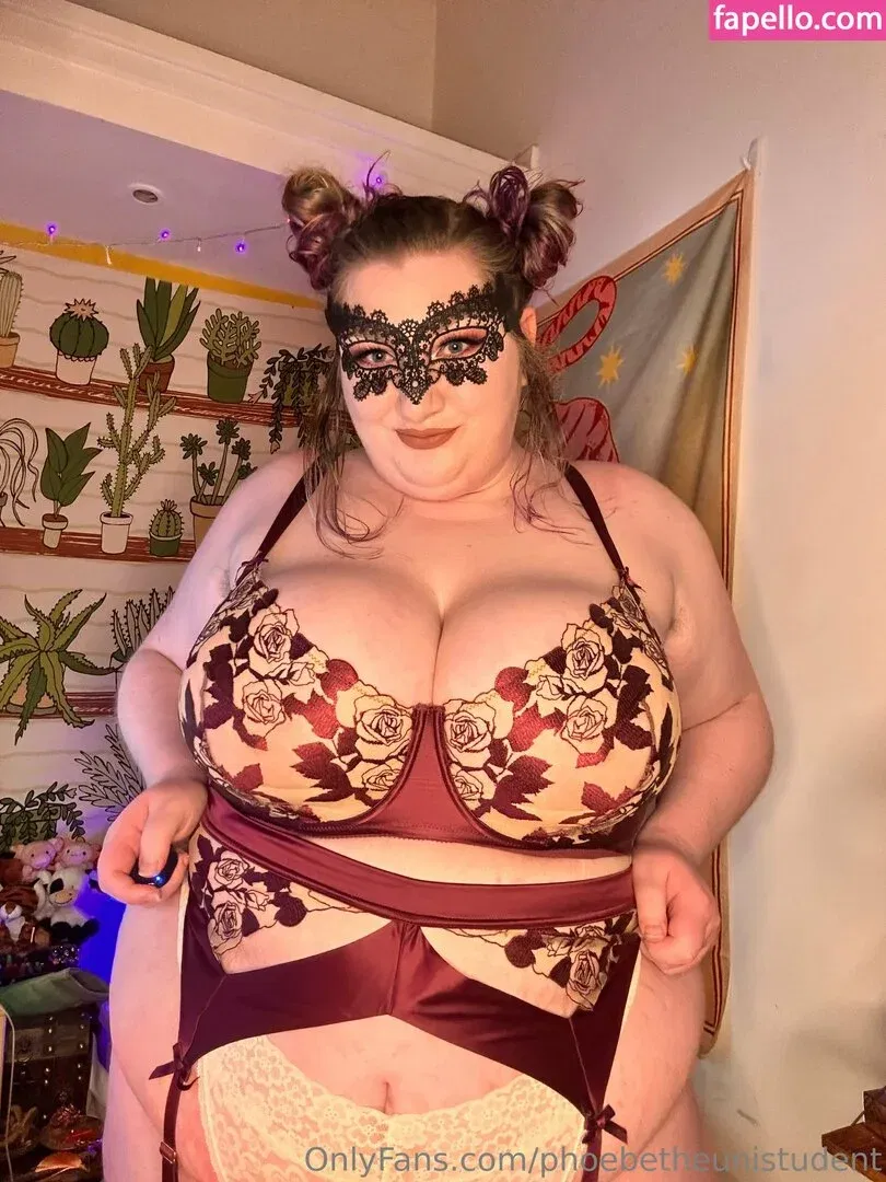 phoebetheunistudent / unironicfeminism Onlyfans Photo Gallery 