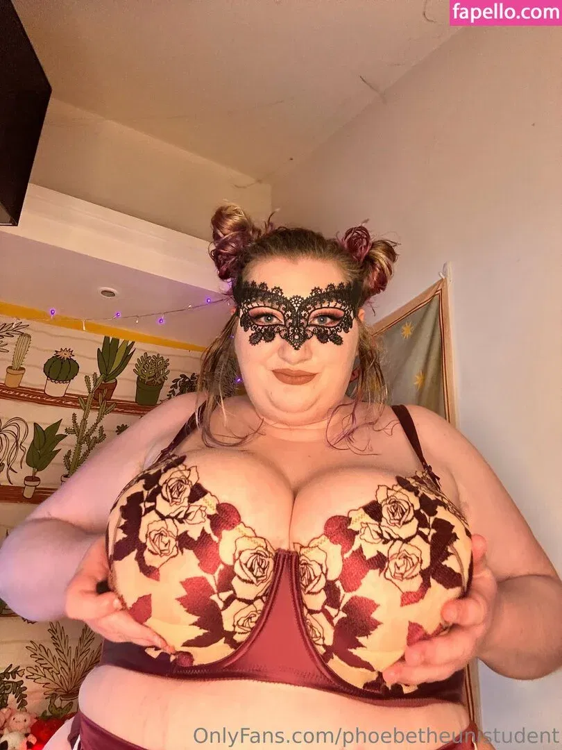 phoebetheunistudent / unironicfeminism Onlyfans Photo Gallery 