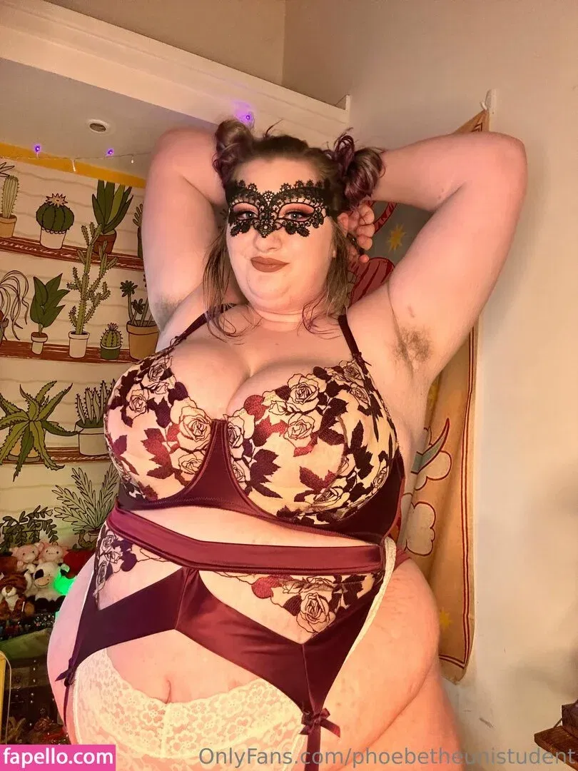 phoebetheunistudent / unironicfeminism Onlyfans Photo Gallery 