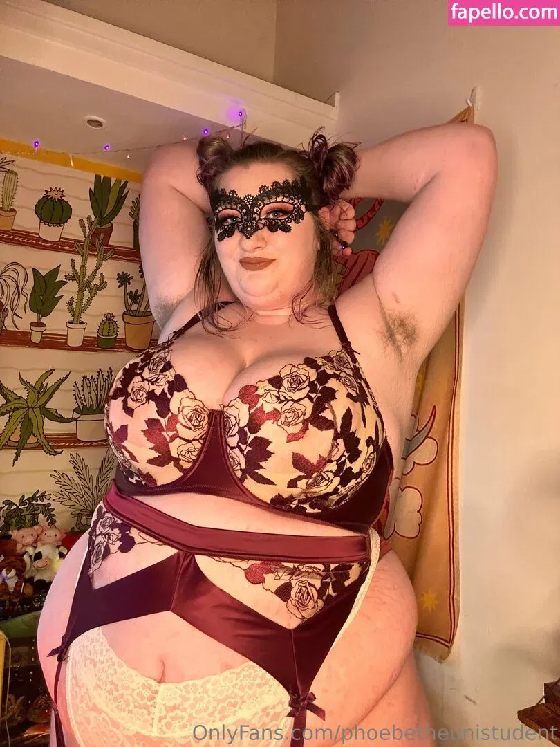 phoebetheunistudent / unironicfeminism Onlyfans Photo Gallery 