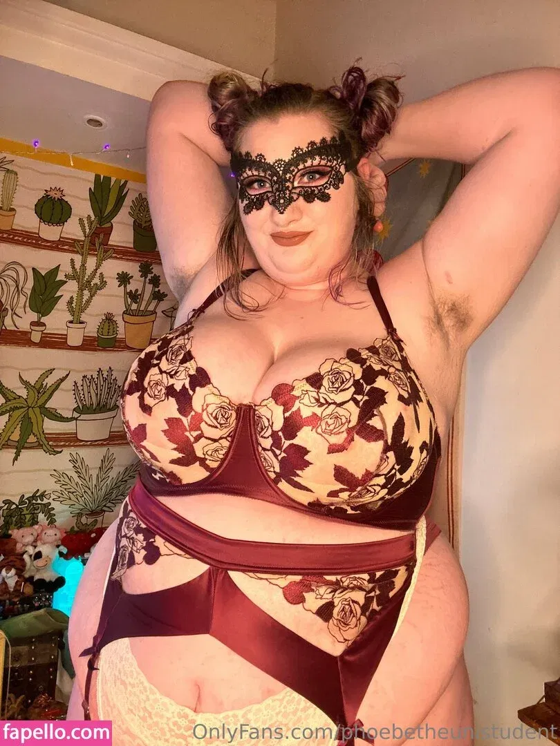 phoebetheunistudent / unironicfeminism Onlyfans Photo Gallery 