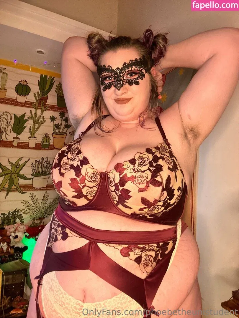 phoebetheunistudent / unironicfeminism Onlyfans Photo Gallery 