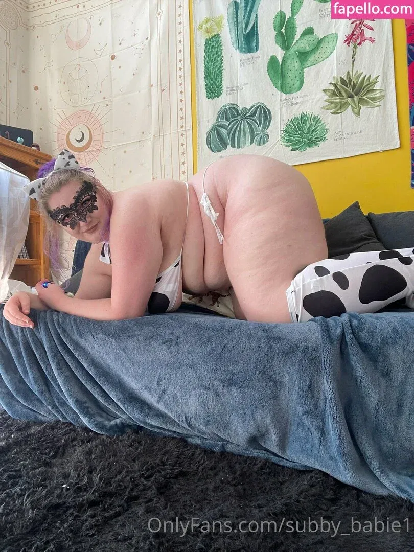 phoebetheunistudent / unironicfeminism Onlyfans Photo Gallery 