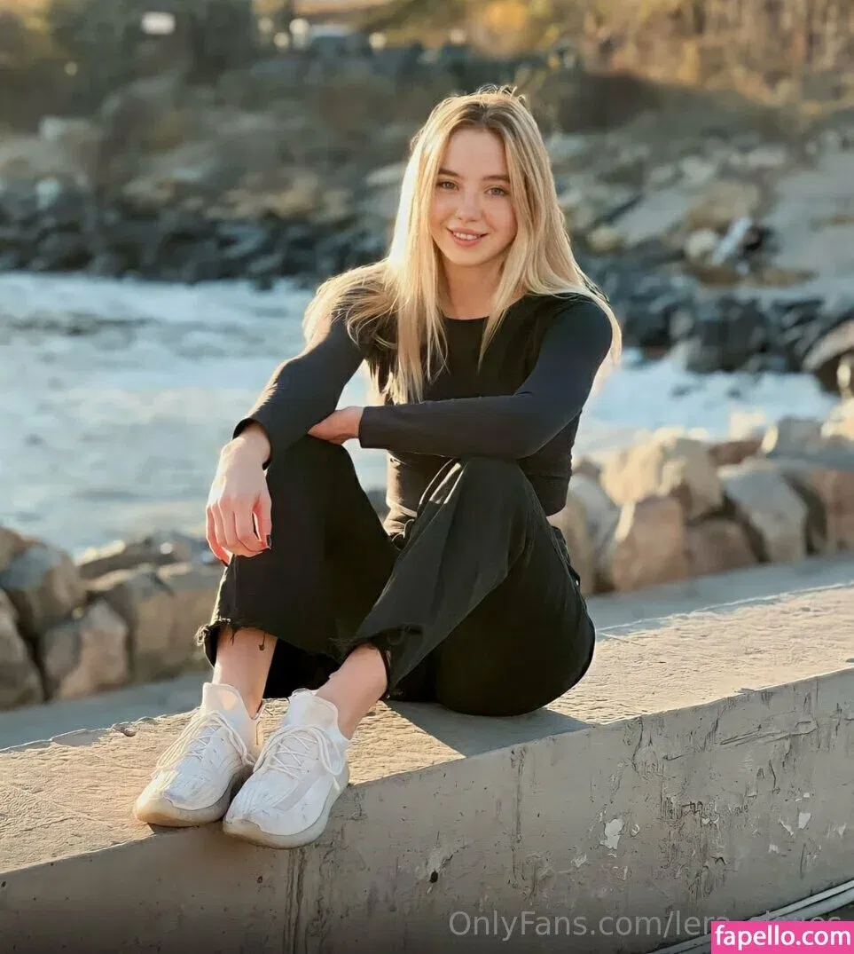 lera_skyies Onlyfans Photo Gallery 