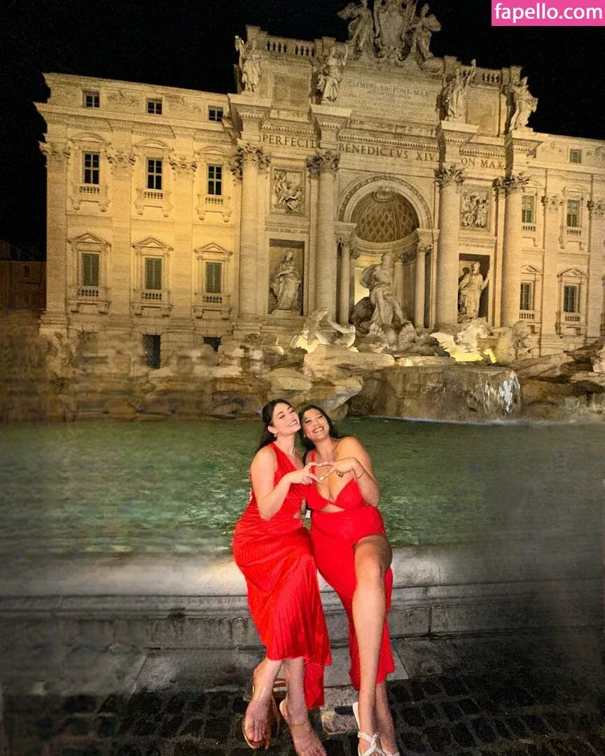 _yagirlmels / yagirlmina Onlyfans Photo Gallery 