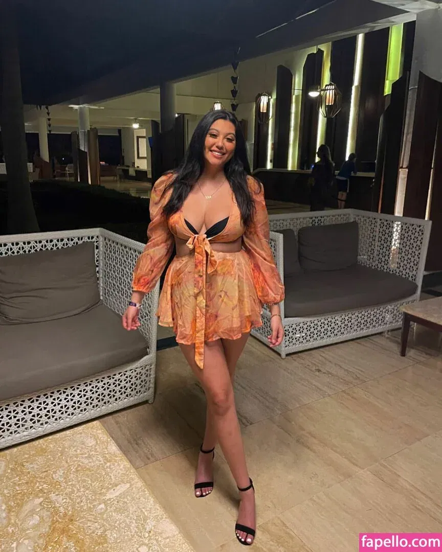 _yagirlmels / yagirlmina Onlyfans Photo Gallery 