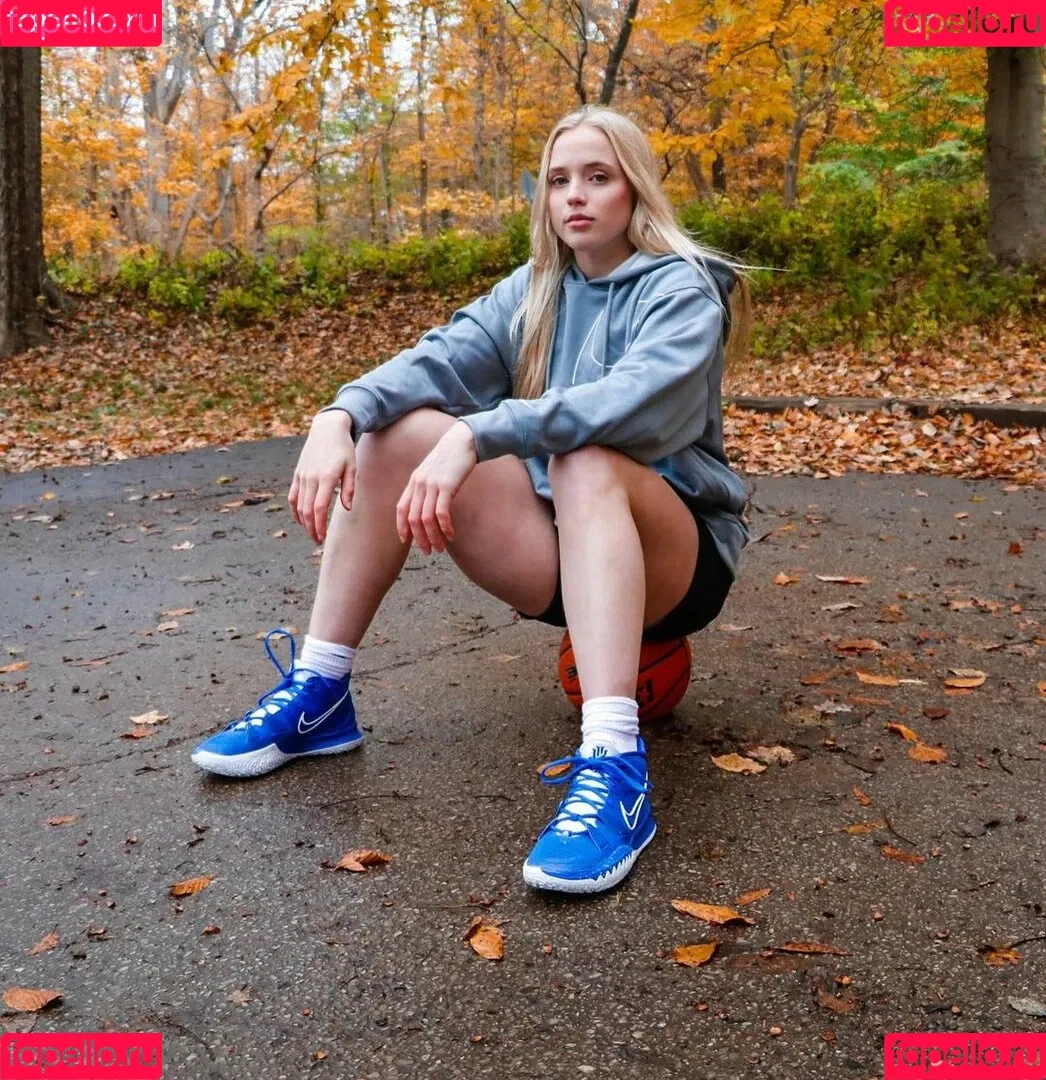 Hailey Van Lith / haileyvanlith Onlyfans Photo Gallery 