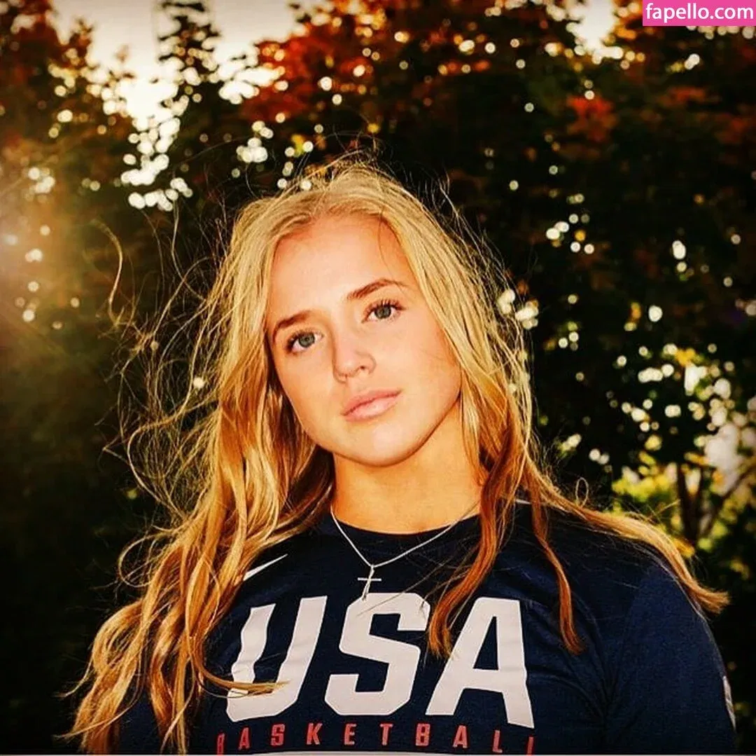 Hailey Van Lith / haileyvanlith Onlyfans Photo Gallery 