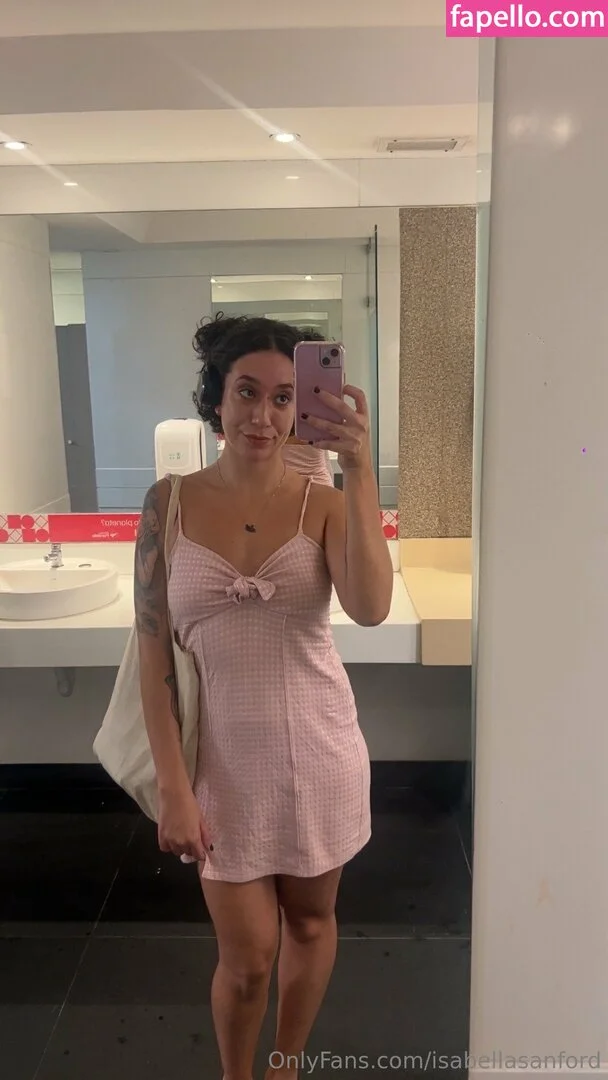 isabella.sanford / isabellasanford Onlyfans Photo Gallery 
