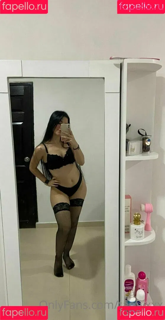 tamyxx / tamyxxx Onlyfans Photo Gallery 