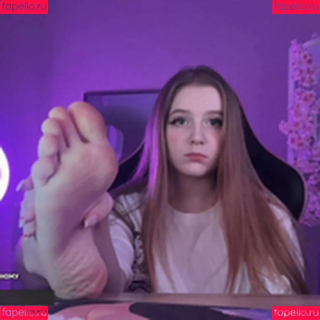 littleangellmarr Onlyfans Photo Gallery 