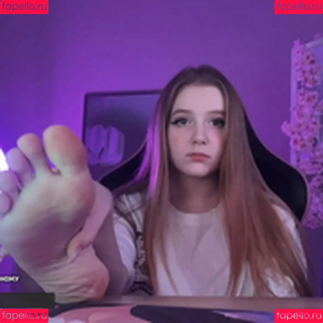 littleangellmarr Onlyfans Photo Gallery 