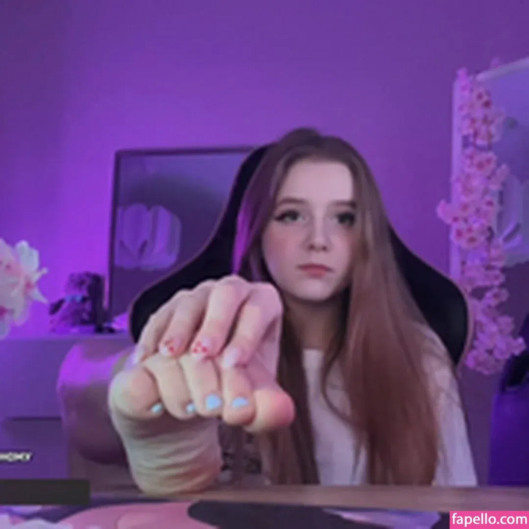 littleangellmarr Onlyfans Photo Gallery 