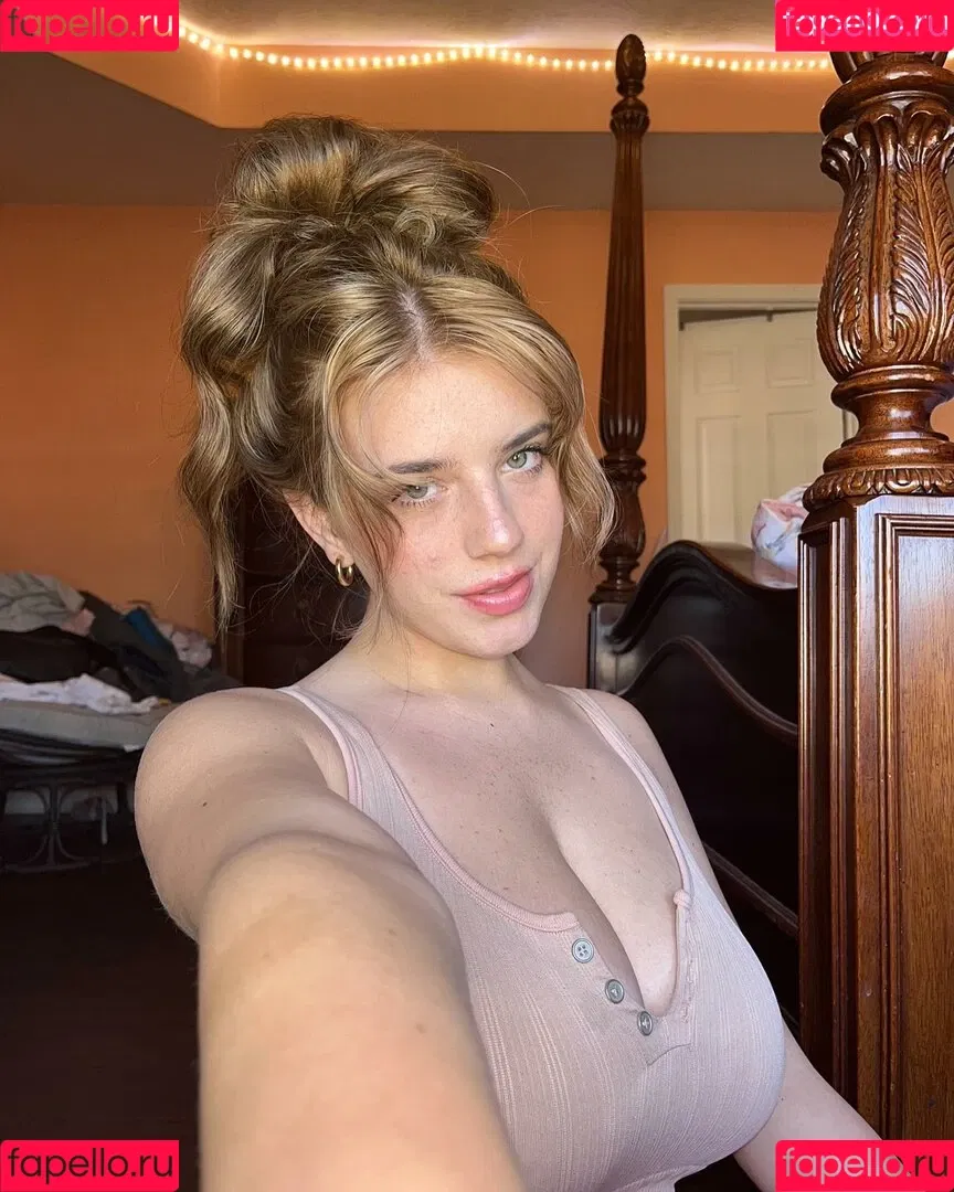 Halz444 / Halzx / Xohalzy444 / halzy4444 / schizoscorpioo Onlyfans Photo Gallery 