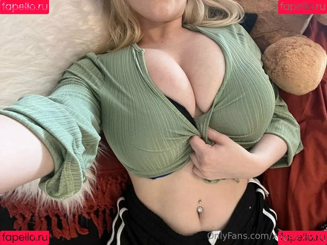 Halz444 / Halzx / Xohalzy444 / halzy4444 / schizoscorpioo Onlyfans Photo Gallery 