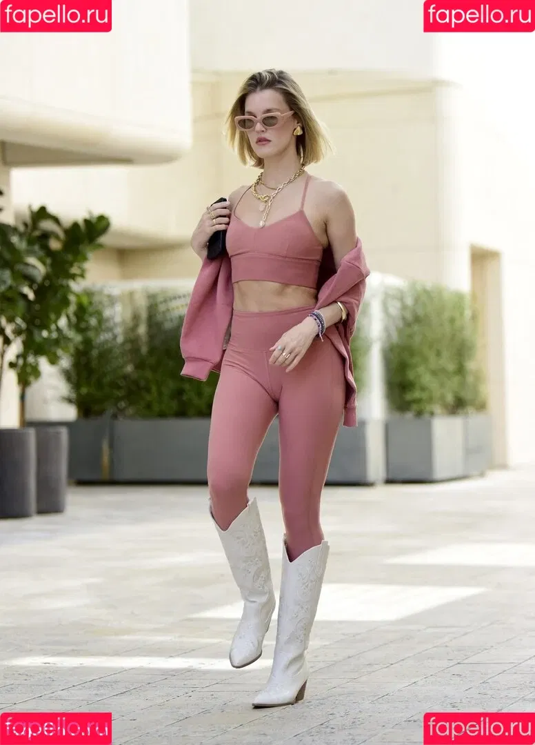 Joy Corrigan / _joycorrigan / joycorrigan Onlyfans Photo Gallery 