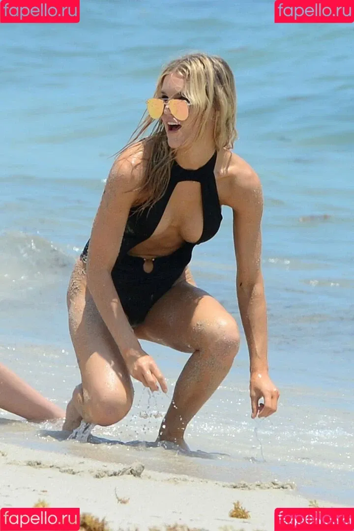 Joy Corrigan / _joycorrigan / joycorrigan Onlyfans Photo Gallery 