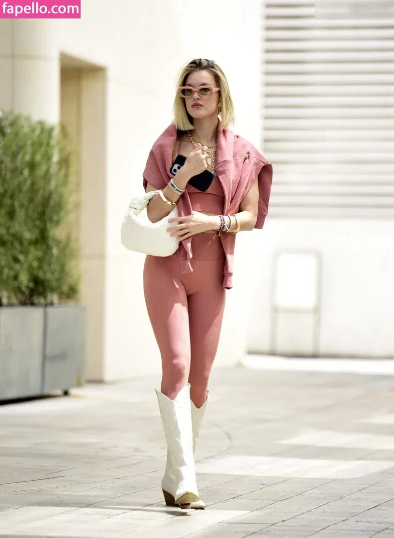 Joy Corrigan / _joycorrigan / joycorrigan Onlyfans Photo Gallery 